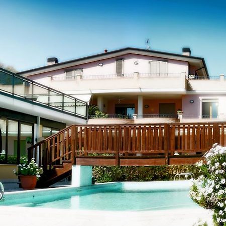 Villa Dei Romanzi Tortoreto Luaran gambar